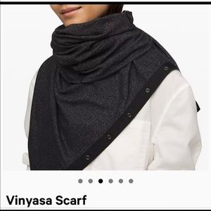 Lululemon Purple/Black Vinyasa Wrap